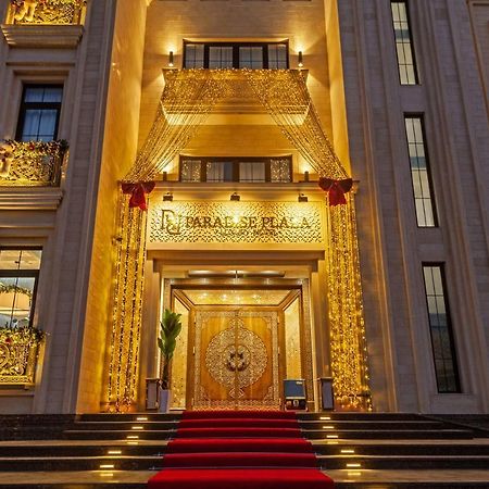 בוקורו Paradise Plaza Luxury Hotel מראה חיצוני תמונה