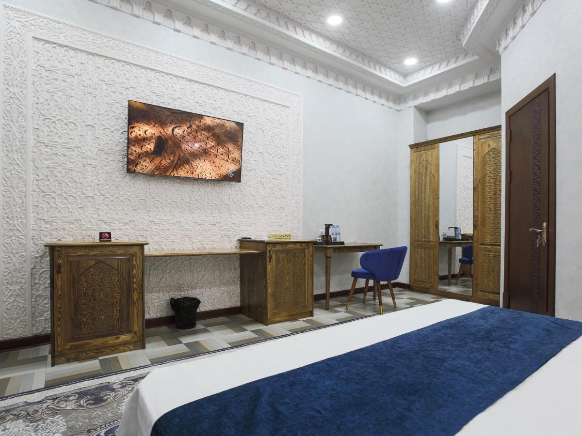 בוקורו Paradise Plaza Luxury Hotel מראה חיצוני תמונה