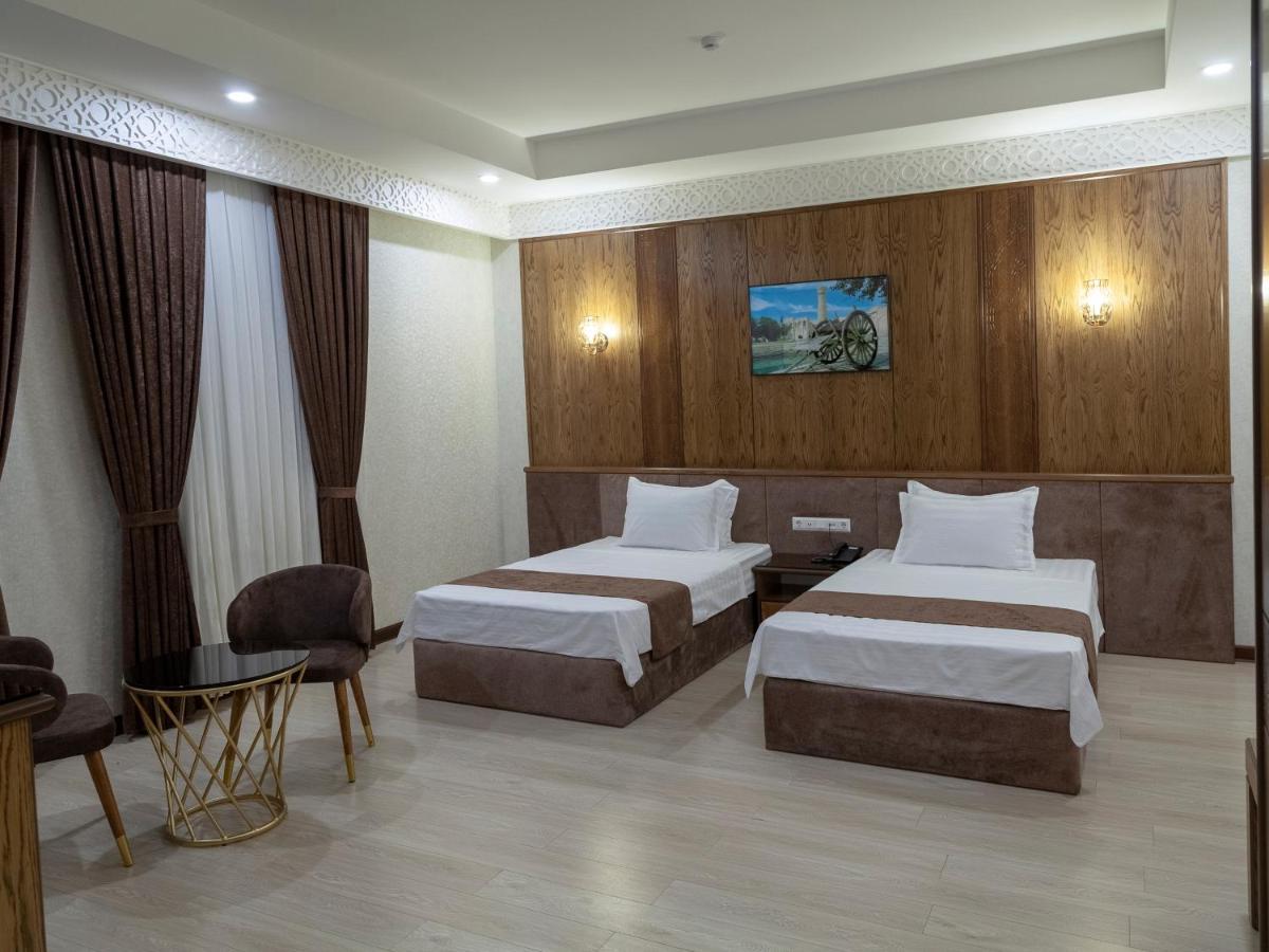 בוקורו Paradise Plaza Luxury Hotel מראה חיצוני תמונה