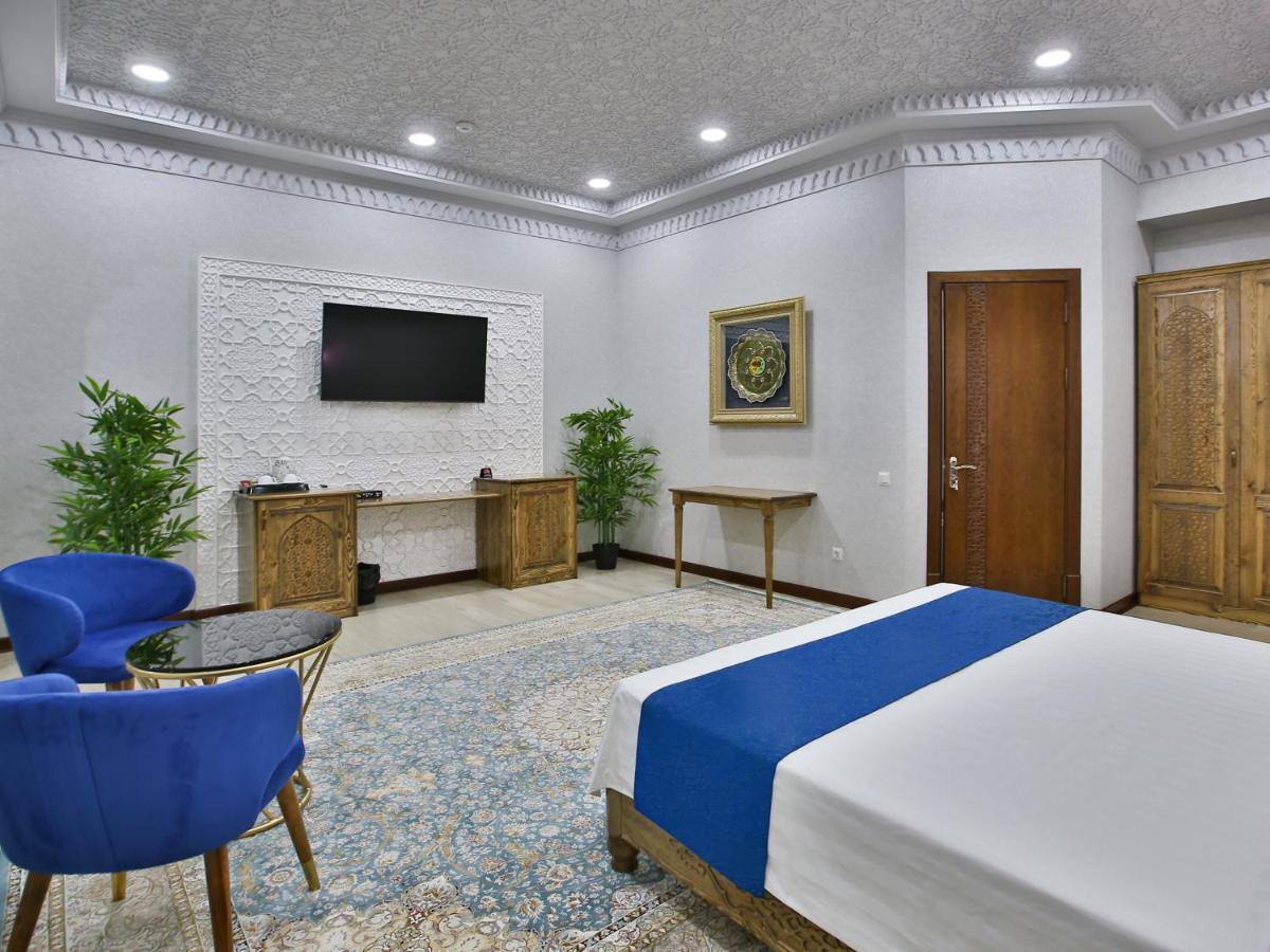 בוקורו Paradise Plaza Luxury Hotel מראה חיצוני תמונה