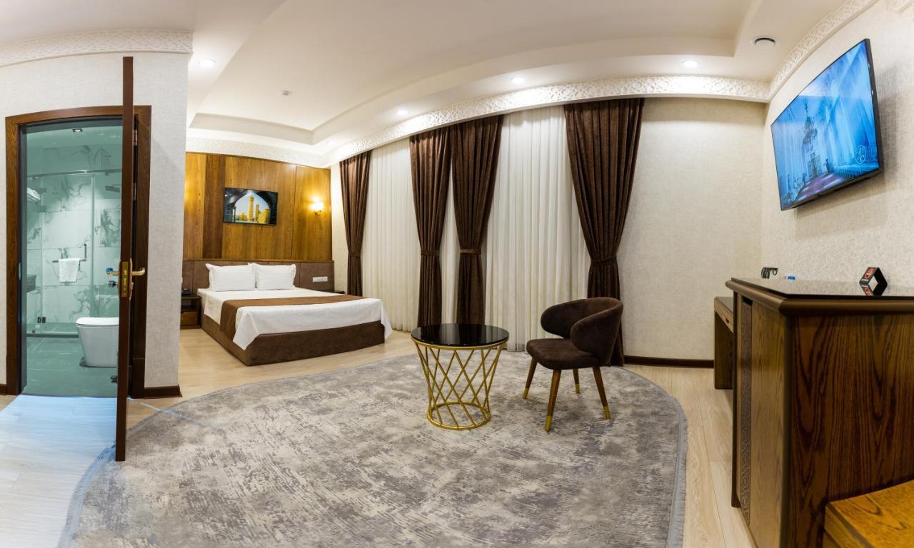 בוקורו Paradise Plaza Luxury Hotel מראה חיצוני תמונה